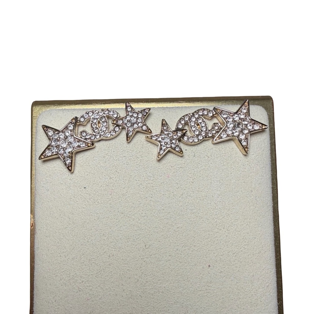Chanel CC Gold Double Star Earrings w/Certificate of Authenticity Full Set